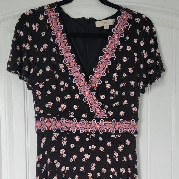 3 For $12 Bundle To Save LOFT Dress Black and Pink Floral Size 0 - Picture 1 of 5